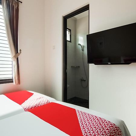 Oyo 3824 Columbus Residence J1 Telukjambe ภายนอก รูปภาพ