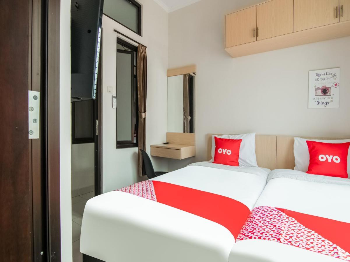 Oyo 3824 Columbus Residence J1 Telukjambe ภายนอก รูปภาพ